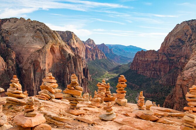 100+ Self-Guided Audio Tours: Driving & Walking Bundle - Key points to know before you buy