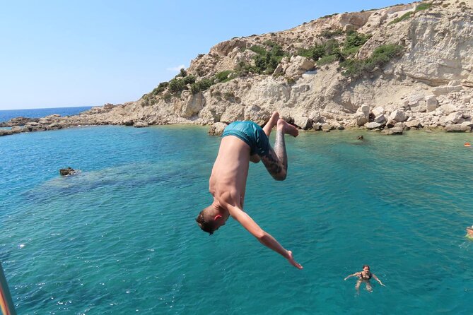 3 Island Cruise Tour in Kos Island with Personalized Audio Guide - Food, drinks, music, and the mood on board