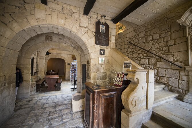 30-Minute Mdina Experience Audio-Visual Show Ticket (Open Ticket) - Using the show as a Mdina introduction