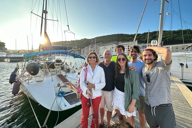6 hours sailing tour with audio guides and typical Sardinian cuisine - Choosing between Alghero’s coves and cliffs