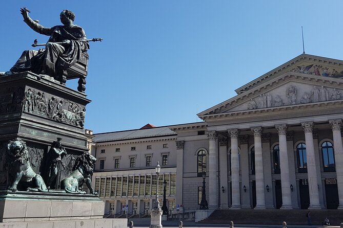 800 Years of History: A Munich GPS Audio Tour - Marienplatz gives you the right Munich opening