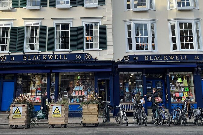 A Guide to the City of Dreaming Spires: A Self-Guided Audio Tour of Oxford - Magdalen College and the eastern end of the walk