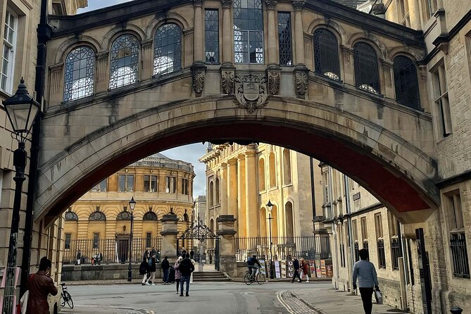 A Guide to the City of Dreaming Spires: A Self-Guided Audio Tour of Oxford - Examination Schools and an Oxford tradition