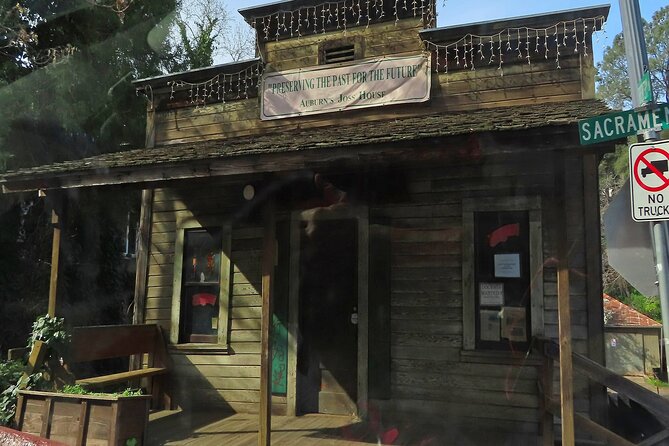 A Highway 49 Drive: A Self-Guided Audio Tour from Auburn to Placerville - Trails, falls, and a vineyard along the way
