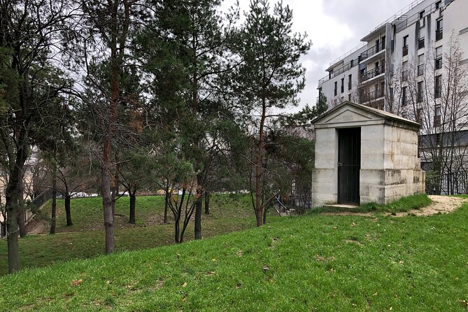 A Self-Guided Audio Tour Around Parc Montsouris - Circling Parc Montsouris, not entering it