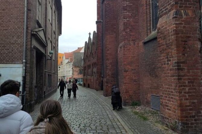 A Self-Guided Audio Tour of Bremen’s Old Town - Starting at Herdentor and finding your way into the Old Town
