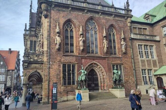 A Self-Guided Audio Tour of Bremen’s Old Town - Ending in Schnoor near Beck’s in’n Snoor