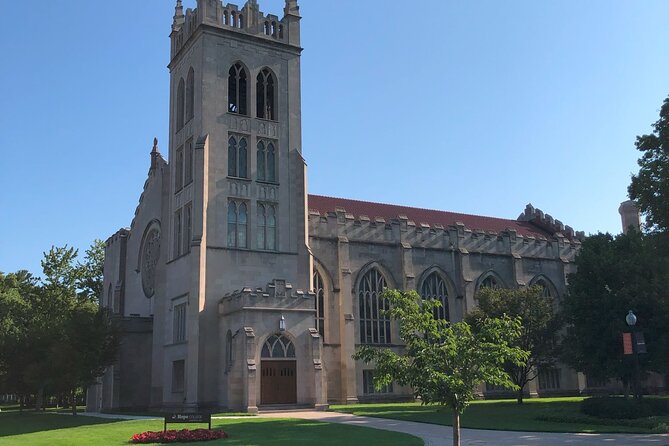 A Self-Guided Walking Audio Tour of Holland, Michigan - Why the self-guided format matters