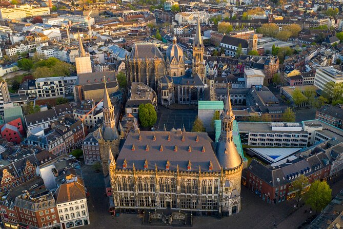 Aachen Scavenger Hunt and Highlights Self Guided Audio Tour - Heilig-Kreuz-Kirche and the first visual clues