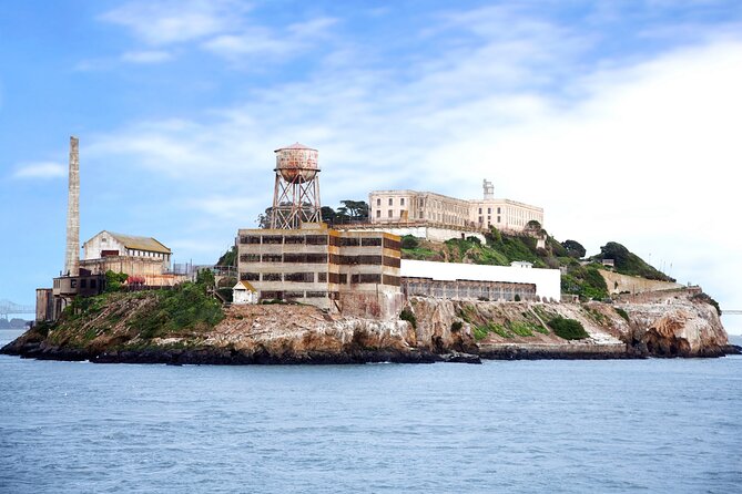 Alcatraz Inside Access Ferry and Audio Tour with Night Option - Why Alcatraz feels different from an ordinary museum visit