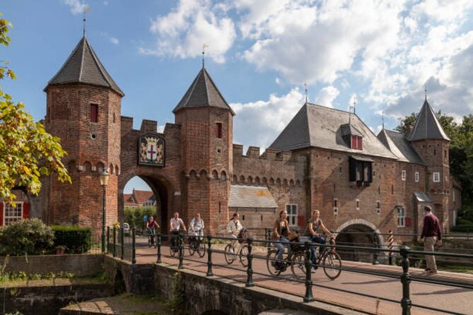 Amersfoort City Walk with Audio Guide in 7 Languages - The app is useful only if your phone is ready