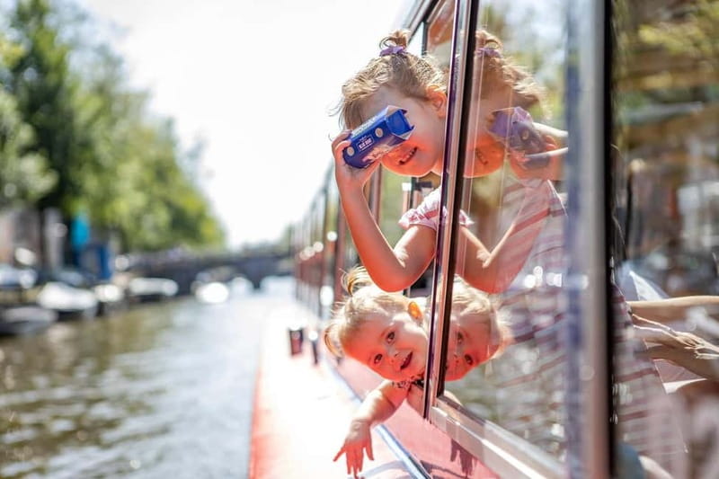 Amsterdam: 75 Minute City Canal Cruise with Audio Guide - Price, timing, and overall value
