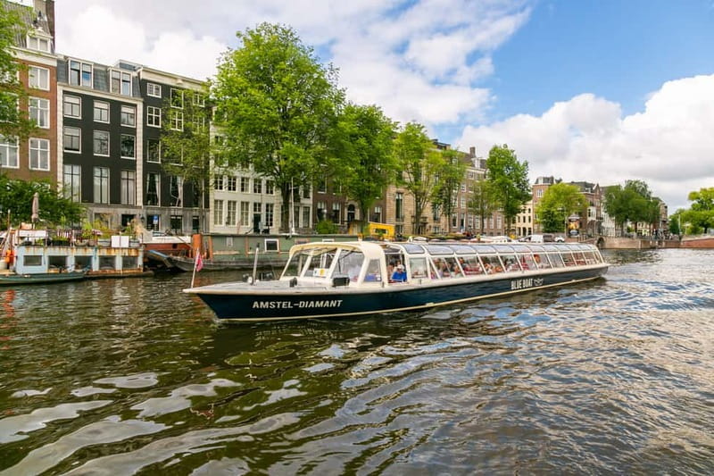 Amsterdam: 75 Minute City Canal Cruise with Audio Guide - How the children’s version changes the ride