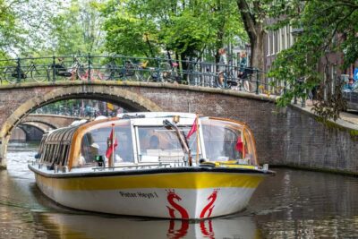 Heated Canal Cruise Including Audioguide