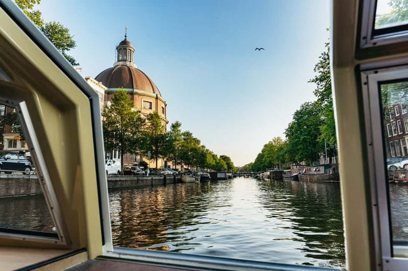 Amsterdam: Heated Canal Cruise Including Audioguide - Practical Tips for a Better Ride