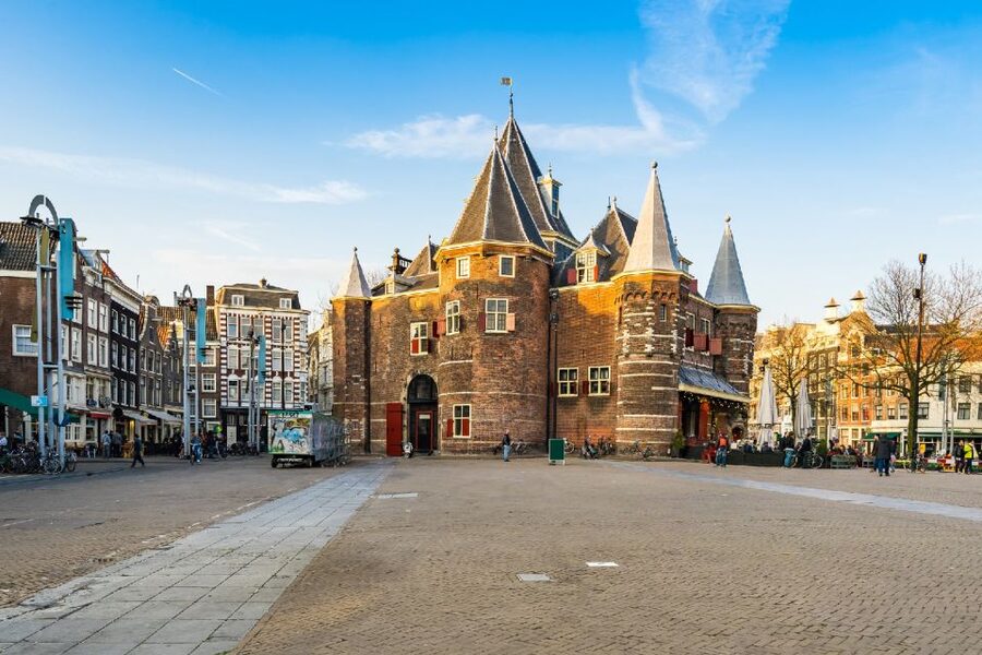 Amsterdam: Red Light District 1-hour Smartphone Audio Tour - The Oude Kerk and the district’s older face