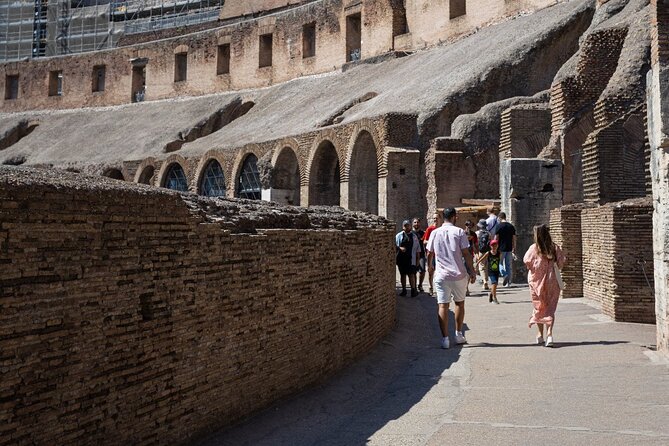 Ancient Rome unveiled: Colosseum with audioguide - Reading the Roman Forum without a live guide
