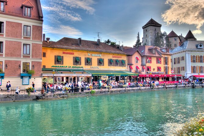 Annecy Scavenger Hunt and Highlights Self Guided Audio Tour - A flexible way to meet Annecy