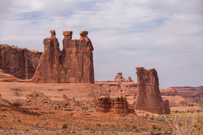 Arches and Canyonlands NP Self-Guided Driving Audio Bundle Tour - Mesa Arch, canyon overlooks, and the Green River