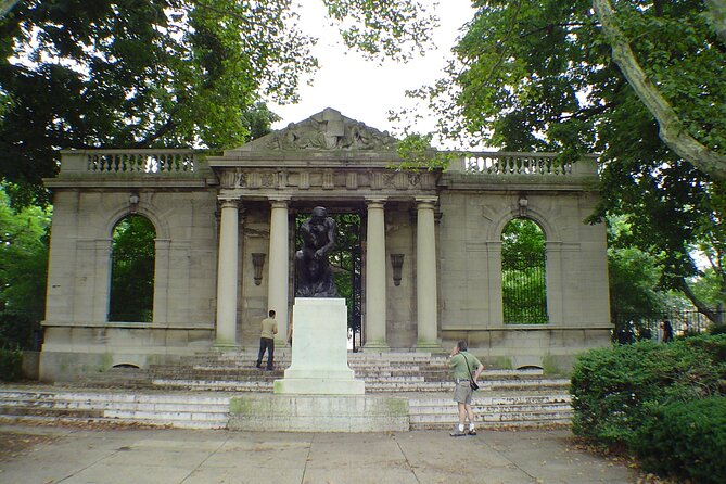 Art and Controversy: An audio tour of Philadelphia's most infamous art scandals - Finishing by the Rocky Statue