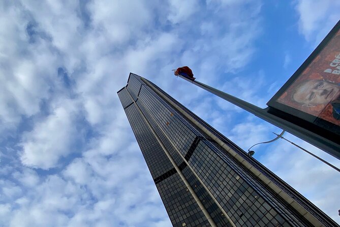 Artists in Montparnasse, smartphone audioguided tour - How the smartphone format works for you