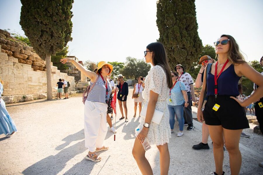 Athens: Acropolis Guided Walking Tour & Plaka Audio Tour - Key points at a glance