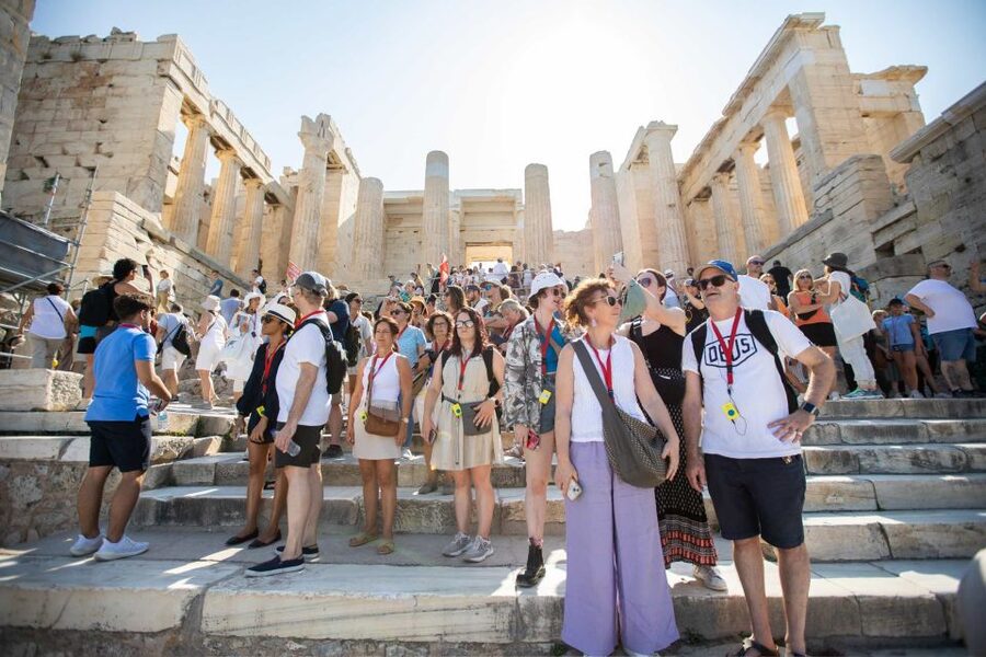 Athens: Acropolis Guided Walking Tour & Plaka Audio Tour - Free time on the Acropolis summit