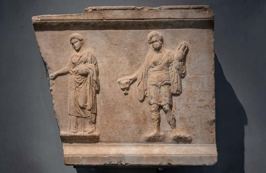 Athens: Acropolis Museum Reserved Entry Ticket & Audio Tour - Marble sculptures and delicate Acropolis objects