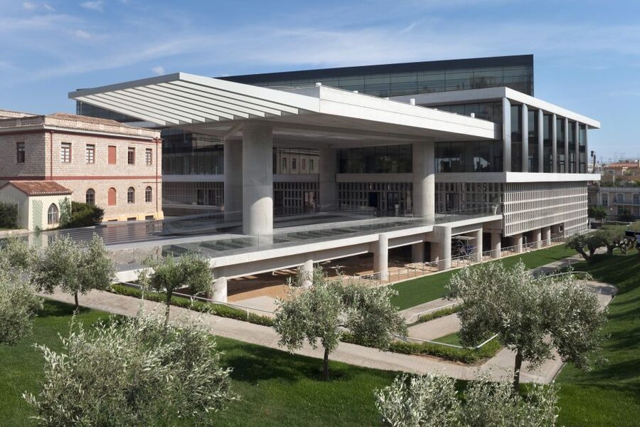 Athens: Acropolis Museum Ticket with optional Audio Guide - Should you use the optional audio guide?