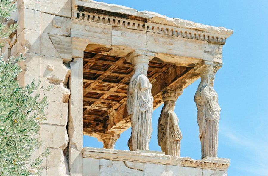 Athens: Acropolis Ticket with Optional Audio or Live Guide - Choosing a live guide