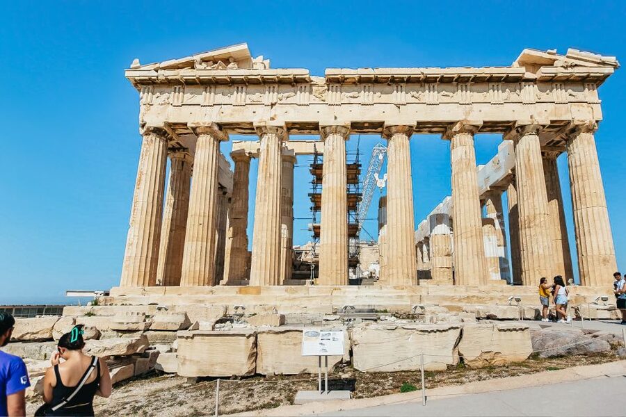 Athens: Acropolis Ticket with Optional Audio or Live Guide - Choosing the audio guide