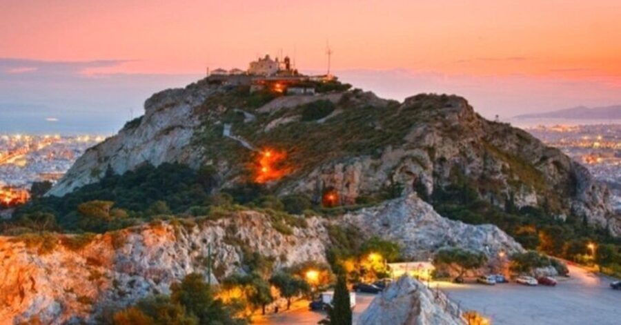 Athens Highlights & Cape Sounion Sunset Tour & Audio Tour - Plaka and Monastiraki, Athens on foot