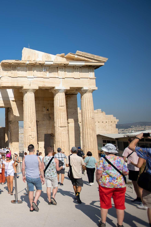 Athens: Hop-On-Hop-Off & Acropolis & Acropolis Mus.& 3 audio - Let the bus handle the broad city view