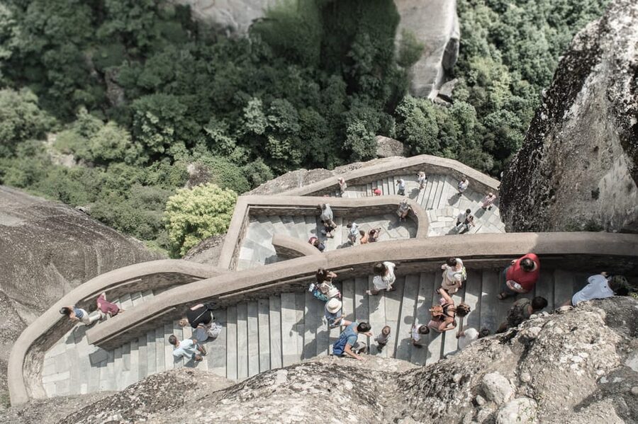 Athens: Meteora Day Trip with Central Pickup & Audio Guide - What the guide and audio commentary add