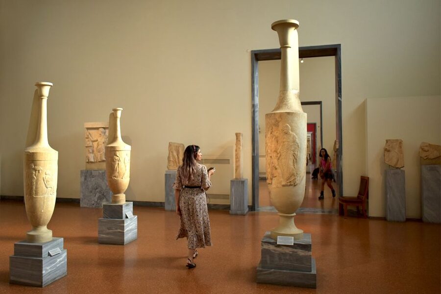 Athens: National Archaeological Museum Ticket & Audio Guide - Marble sculpture, pottery, jewelry, and daily life