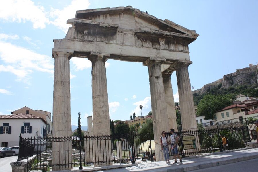 Athens: Plaka to Acropolis Smartphone Audio Tour - Walking into Anafiotika below the Acropolis
