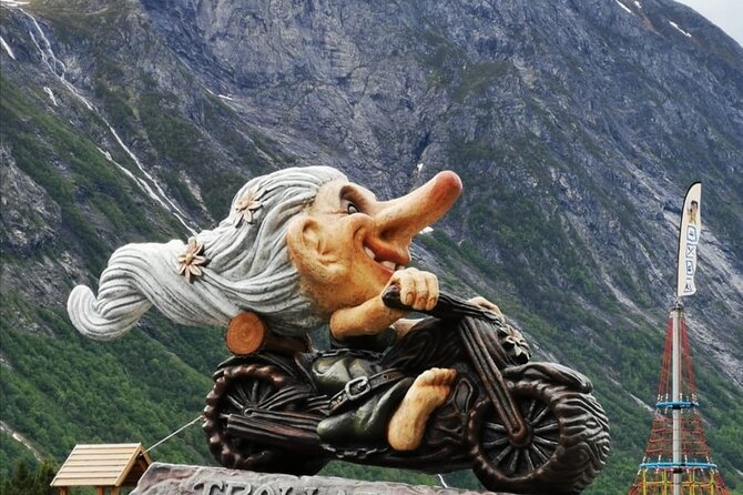 Audio-Guide Bus Tour at Scenic Routes of Åndalsnes to Trollstigen - What the original Trollstigen stop would offer