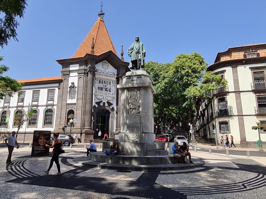Audio Guide Citywalk Funchal for Cruise Guests - Madeira wine at Blandy’s Wine Lodge
