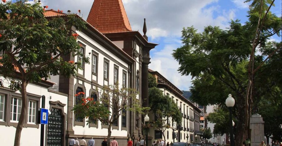 Audio Guide Citywalk Funchal for Cruise Guests - São Lourenço Palace and the city park