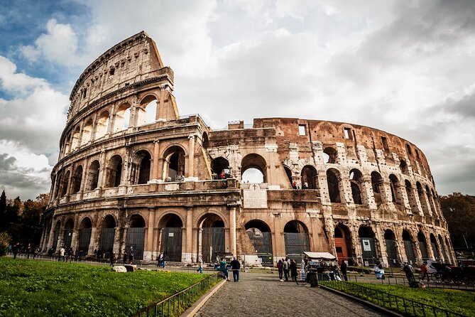 Audio Guided Tour - Colosseum, Roman Forum and Palatine Hill - Entering the Colosseum for one hour