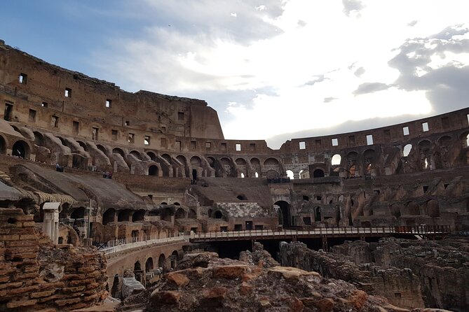 Audio Guided Tour of Colosseum, Forum, Palatine - Entering the Colosseum for the first hour