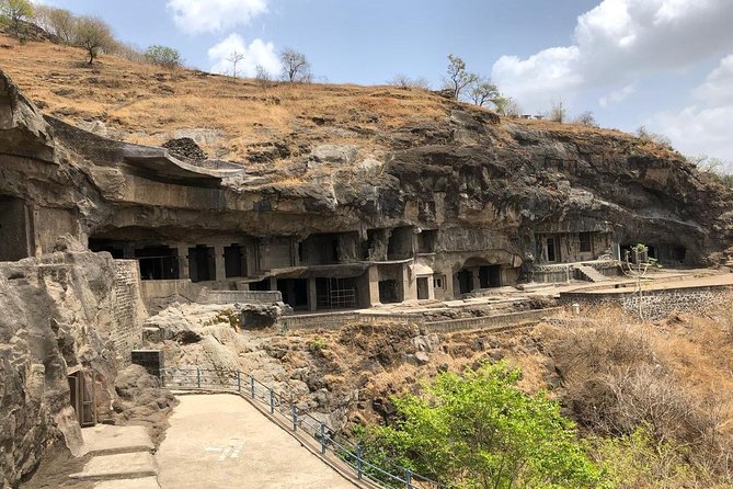 Audio Guided Tour Of Ellora Buddhist Caves, Aurangabad on HopOn India App - What the Audio Format Gets Right