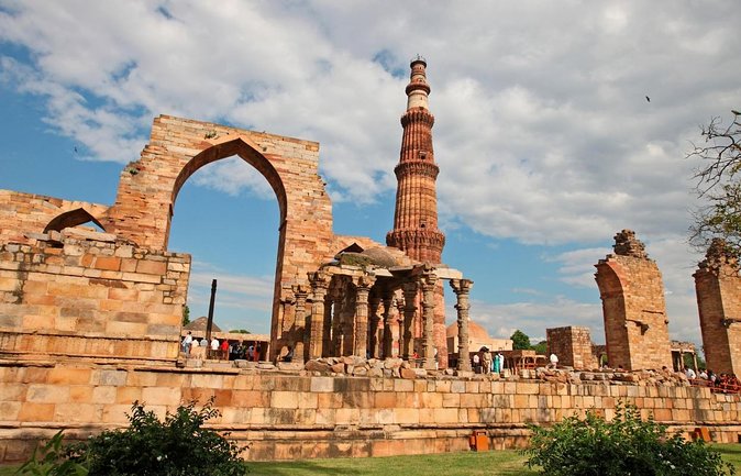 Audio Guided Walking Tour of Qutub Minar & Mehrauli, Delhi - Key points to know before you go