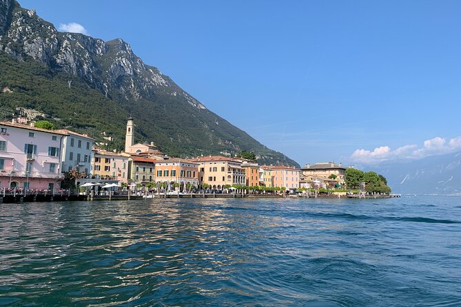 Audio guides to discover Lake Garda and the city of Brescia - Price, phone use, and the practical tradeoffs