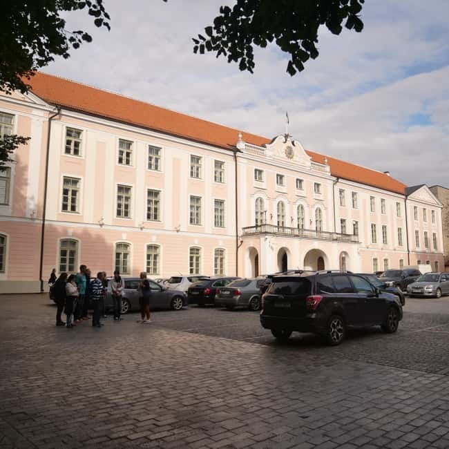 Audio Tour of the Toompea Hill (Cathedral Hill) in Tallinn - Key points at a glance