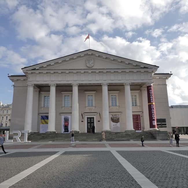 Audio Tour of Vilnius Old Town Core and the South Part 2in1 - The walking demand and practical comfort