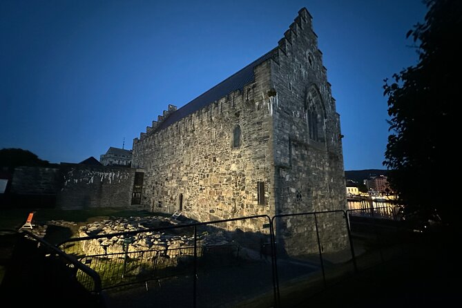 Audio Walking Tour in Bergen Famous Ghosts Location - The old town hall, dungeons, and hangings