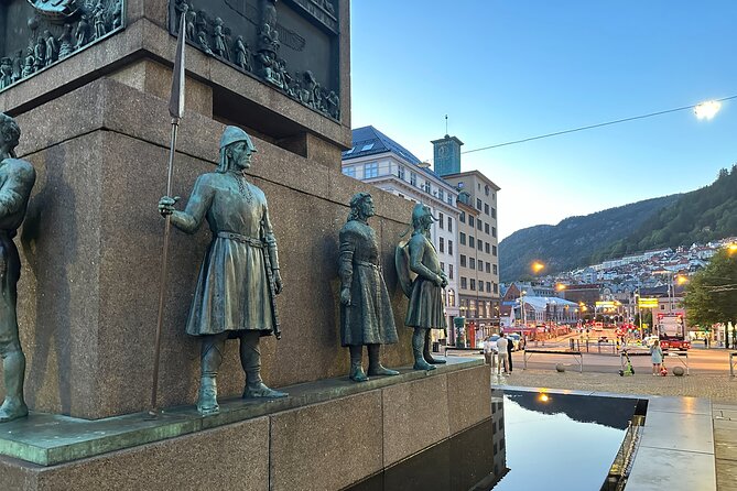 Audio Walking Tour in Bergen Famous Ghosts Location - Skostredet, Bergen’s old shoe street