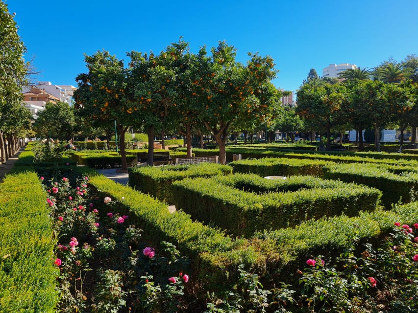Audioguide City Walk Malaga for cruises (German & English) - Cancellation, booking, and timing details