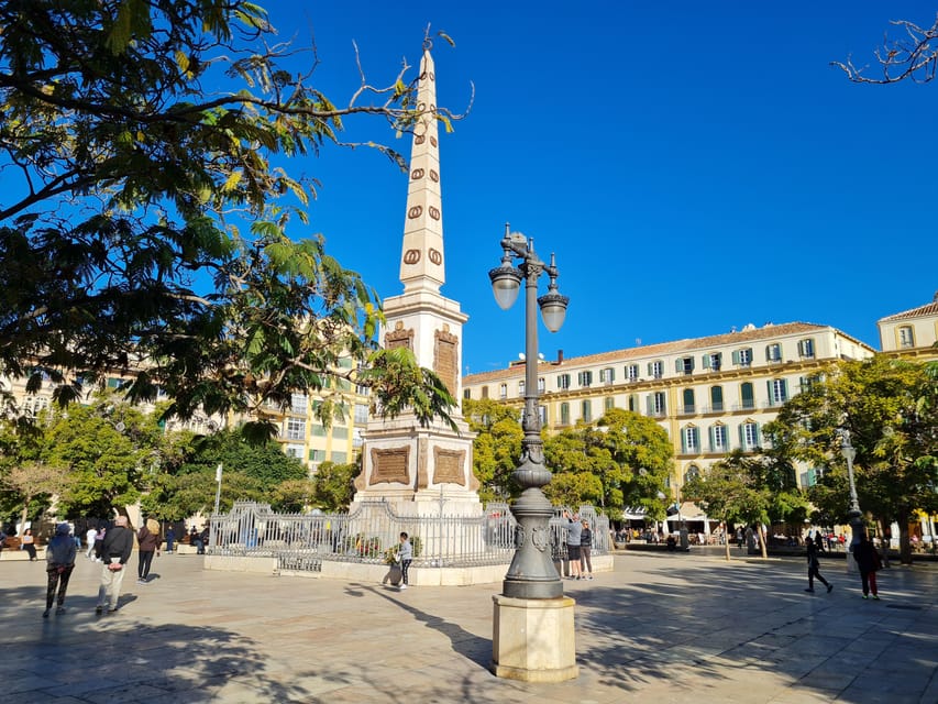 Audioguide City Walk Malaga for cruises (German & English) - Who will get the most from this Malaga walk